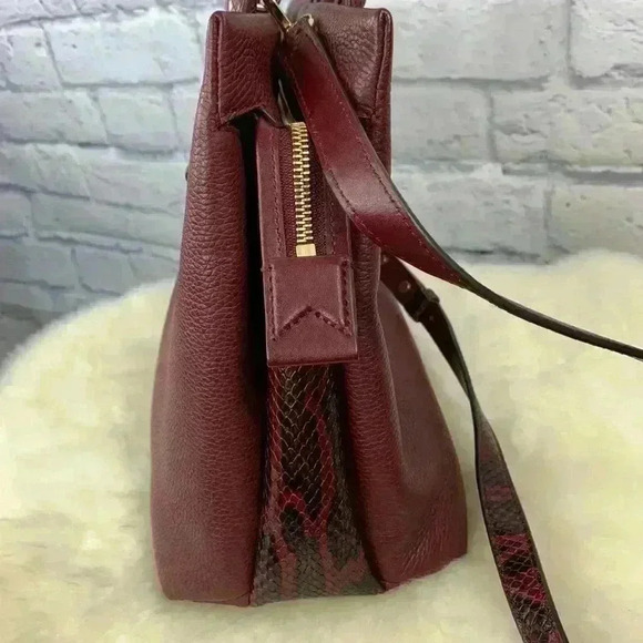 MICHAEL KORS Large Rollins Oxblood Leather Satchel - Picture 9 of 14